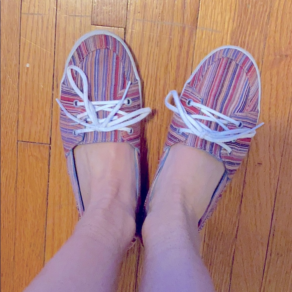 Women’s Striped Surf Vans